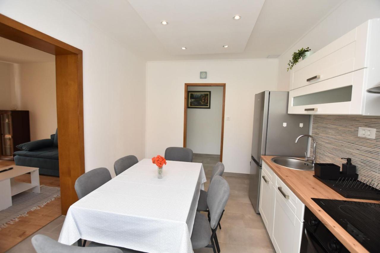 Apartments Dragica 普利莫顿 外观 照片