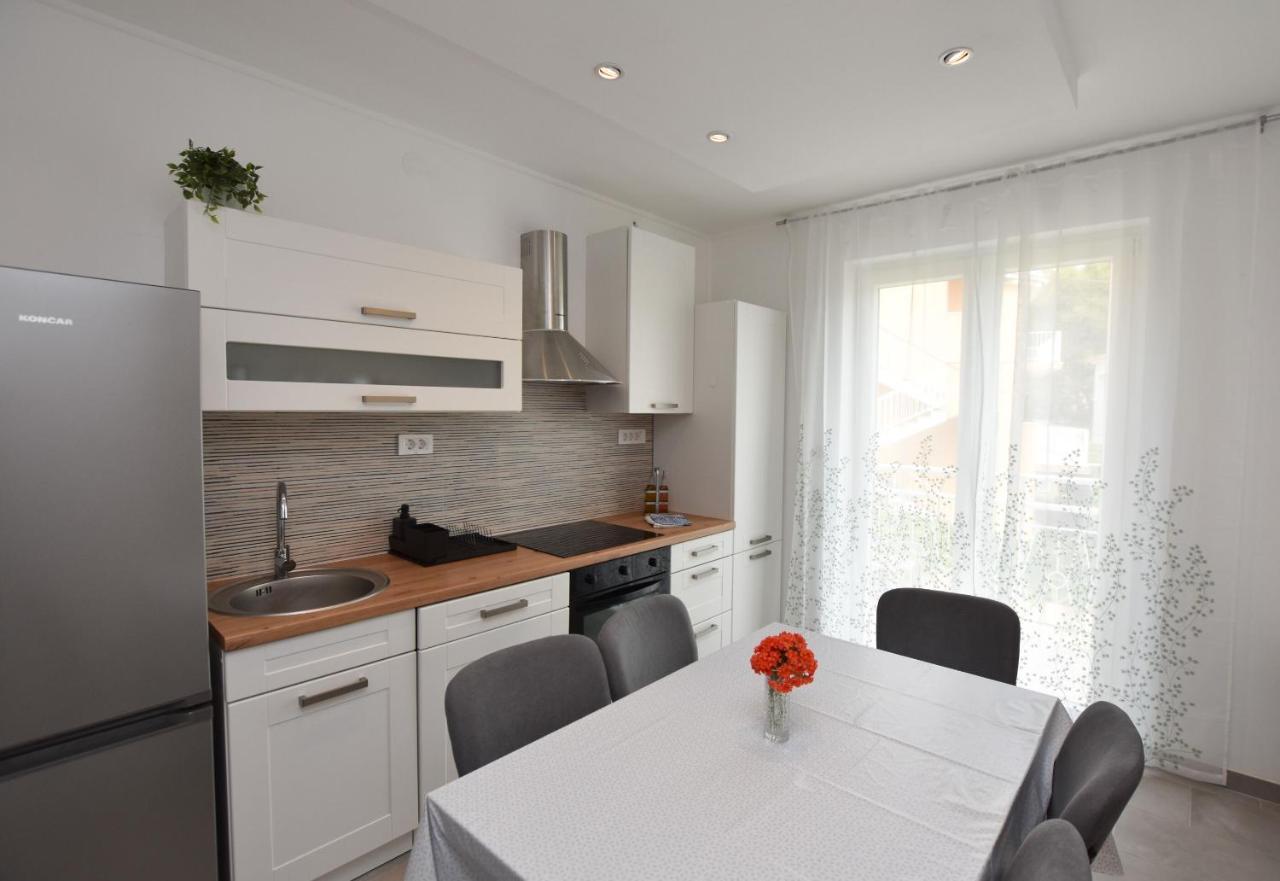 Apartments Dragica 普利莫顿 外观 照片