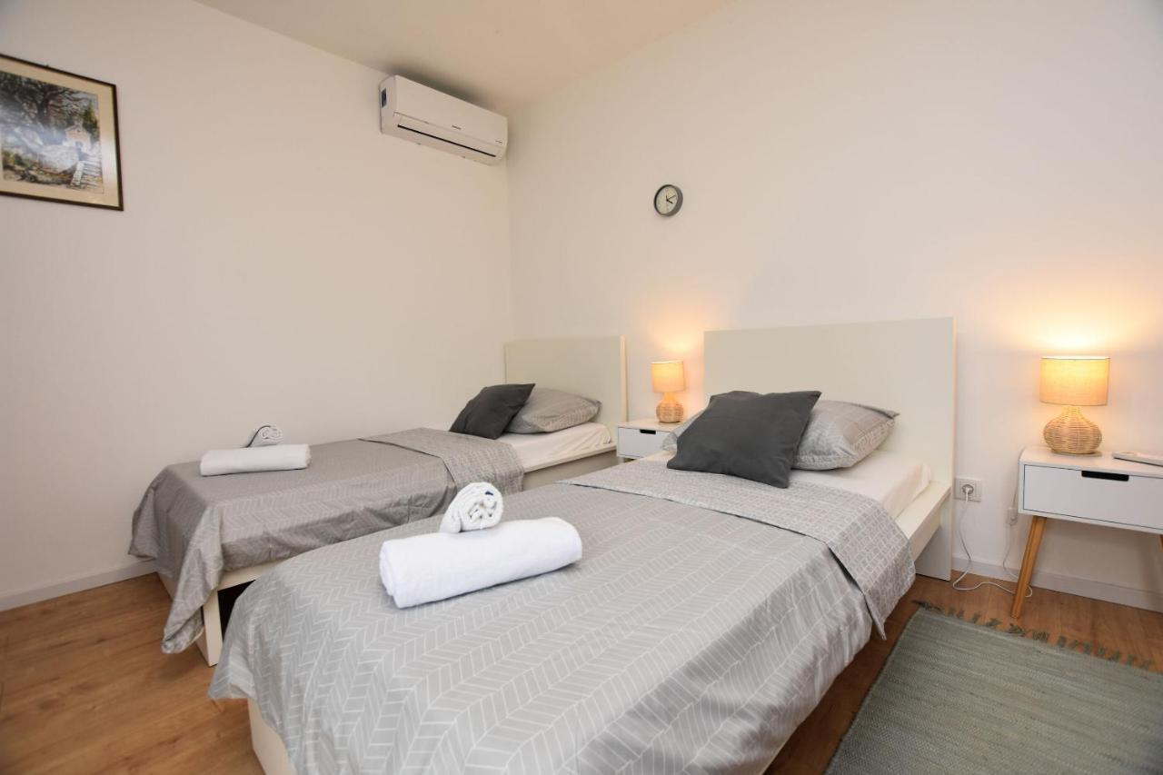 Apartments Dragica 普利莫顿 外观 照片